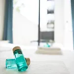 Beautiful Renovated Apartment In An Authentic Building